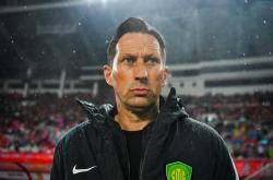 九游入口包含关键时刻切尔西调整名单以备西甲，队长鼓劲环节打磨，更衣室稳定，年轻球员得到机会的词条