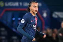 九游官方网站关于今晨巴黎圣日耳曼备战法甲；门线救险细节曝光；悬念犹存；更衣室氛围转暖的信息